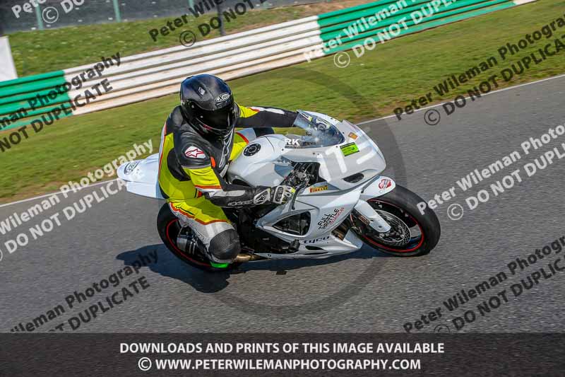 PJM Wedding Photography;enduro digital images;event digital images;eventdigitalimages;mallory park;mallory park photographs;mallory park trackday;mallory park trackday photographs;no limits trackdays;peter wileman photography;racing digital images;trackday digital images;trackday photos